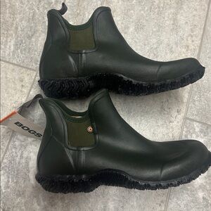 New Bogs Basin Waterproof Rubber Green Chelsea Ankle Boots